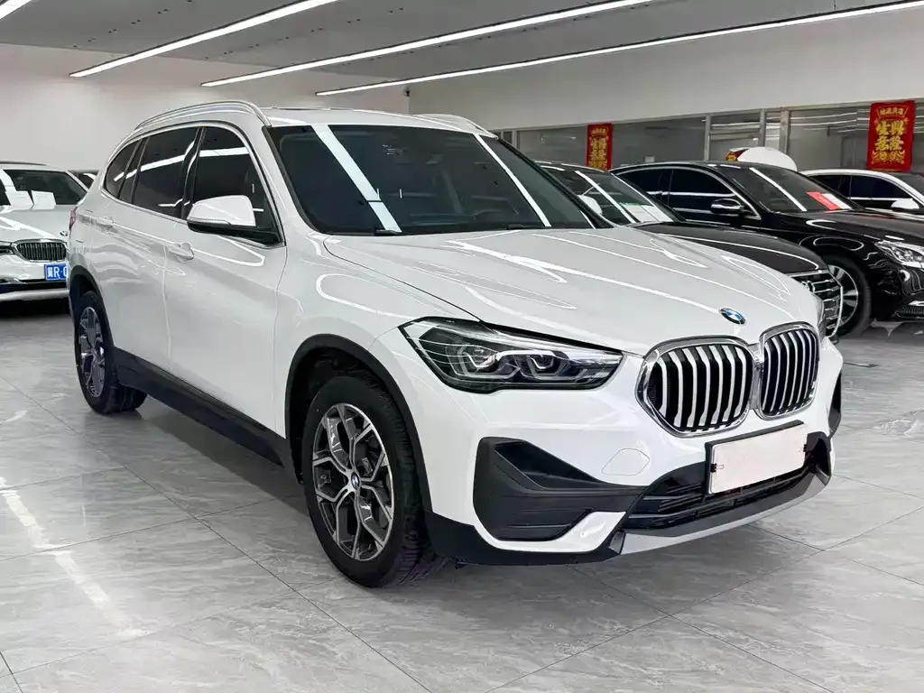 BMW X1 — фото 5