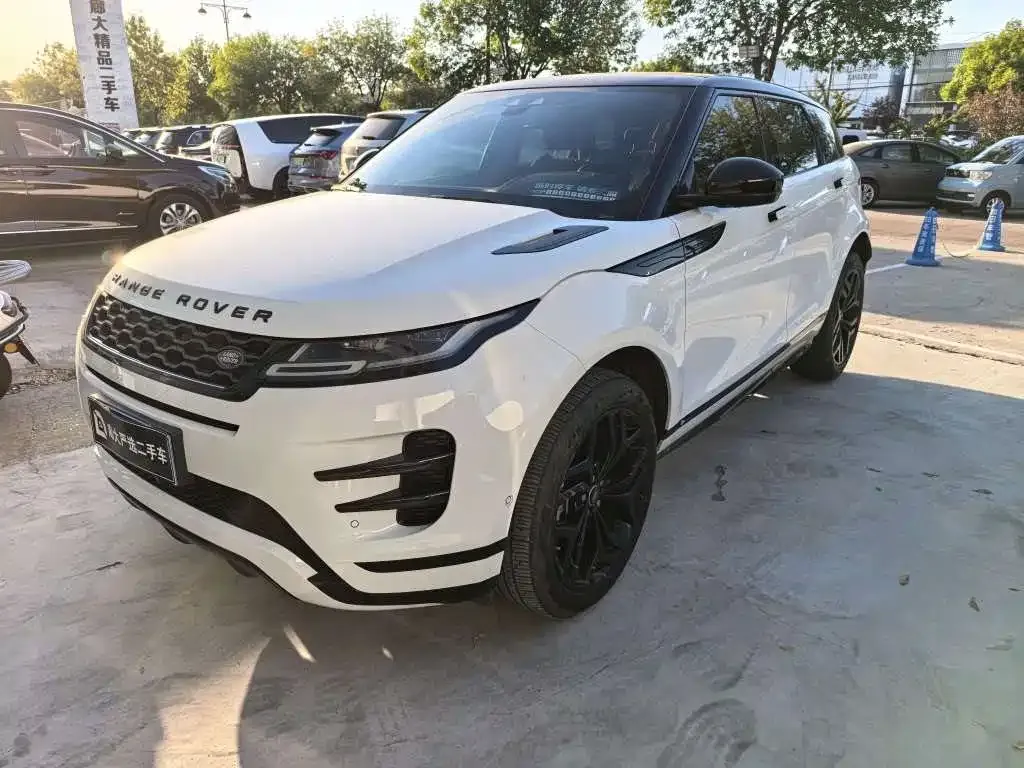 Land Rover Evoque — фото 1
