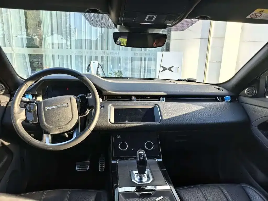 Land Rover Evoque — фото 6