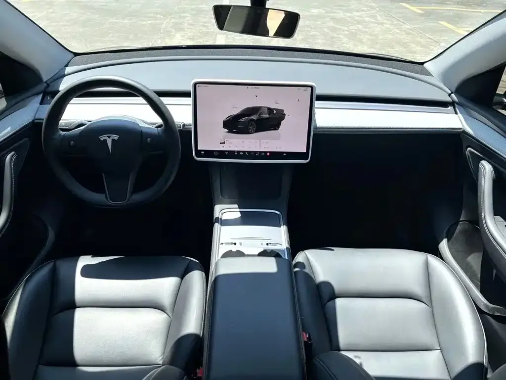 Tesla Model Y — фото 2