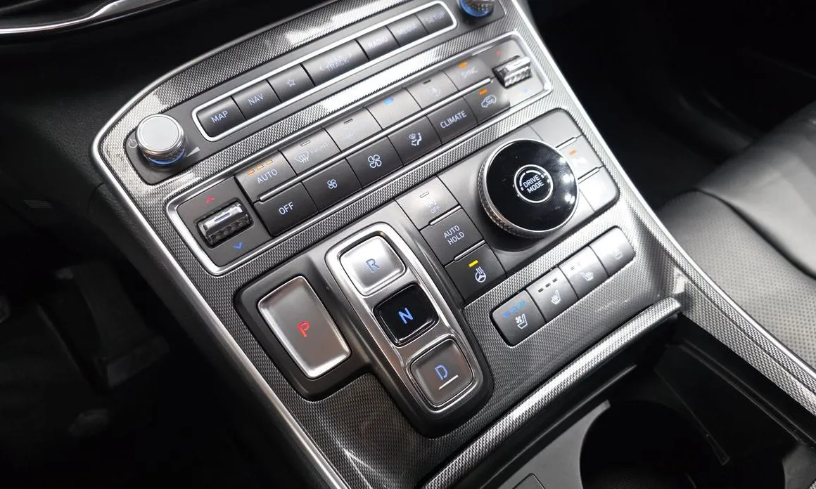 Hyundai Santafe — фото 9