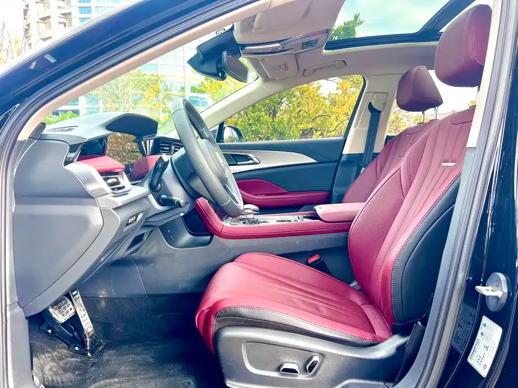 Hongqi H5 — фото 4