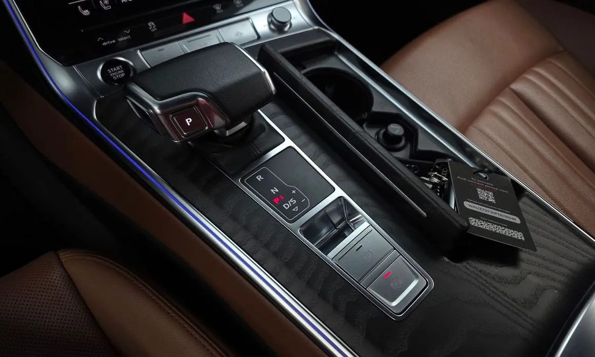 Audi A6 — фото 10