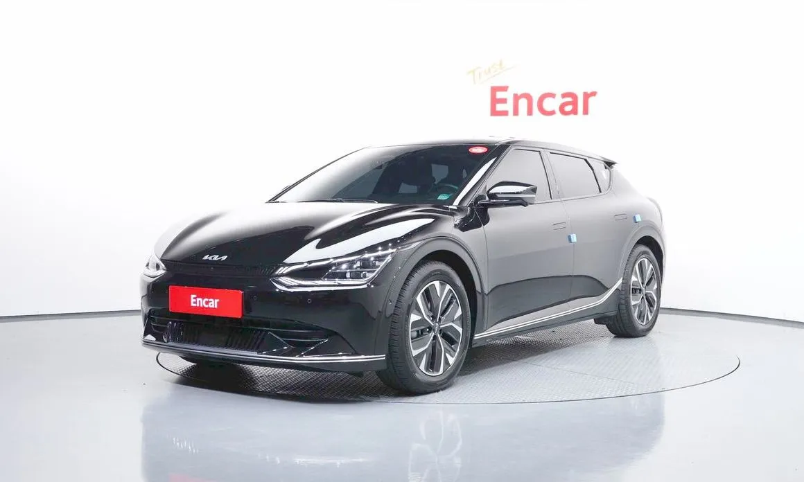 Kia EV6 — фото 1