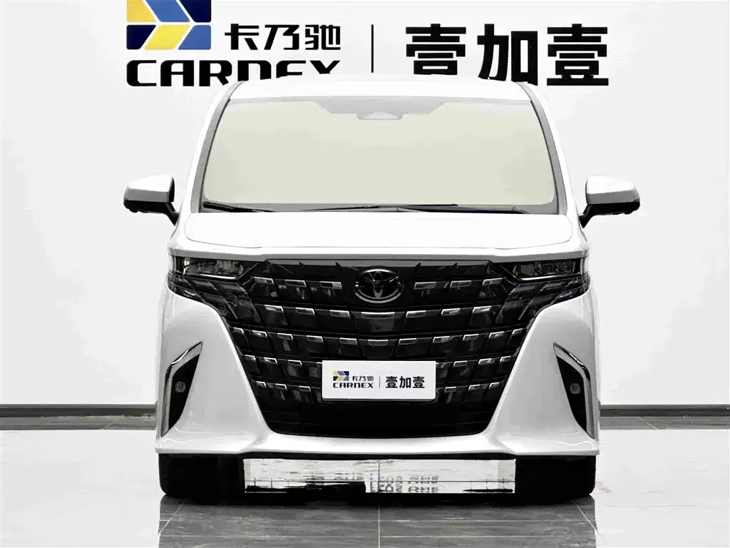 Toyota Alphard — фото 7