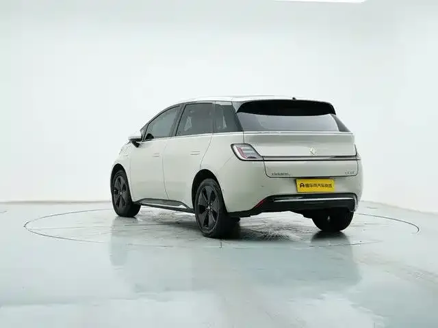 Baojun Yunduo — фото 3