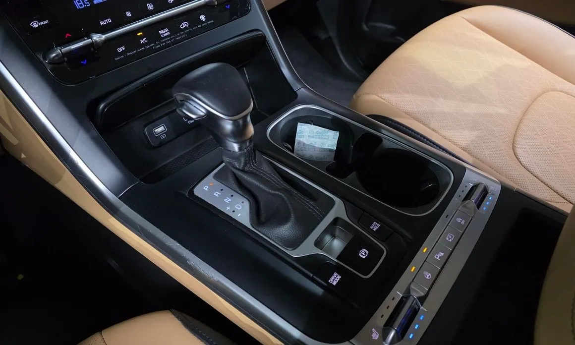 Kia Carnival — фото 10
