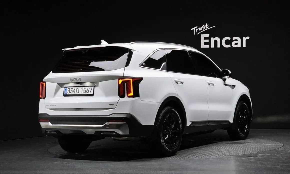 Kia Sorento — фото 9