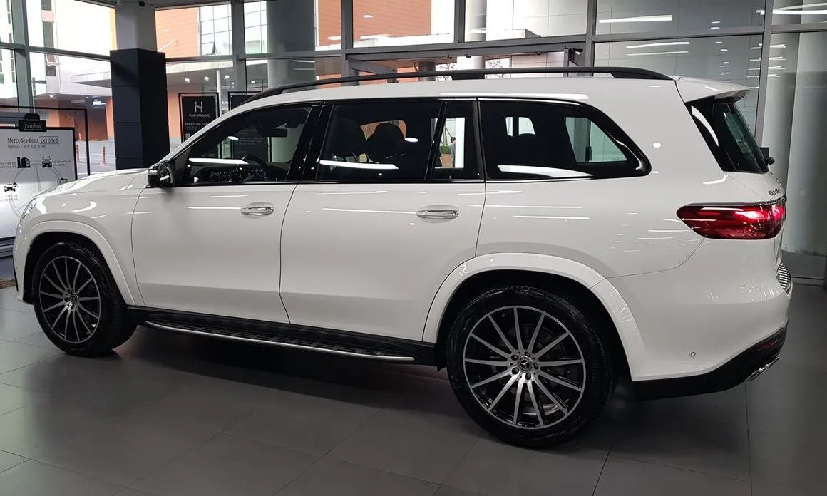 Mercedes-Benz GLS-Class — фото 9
