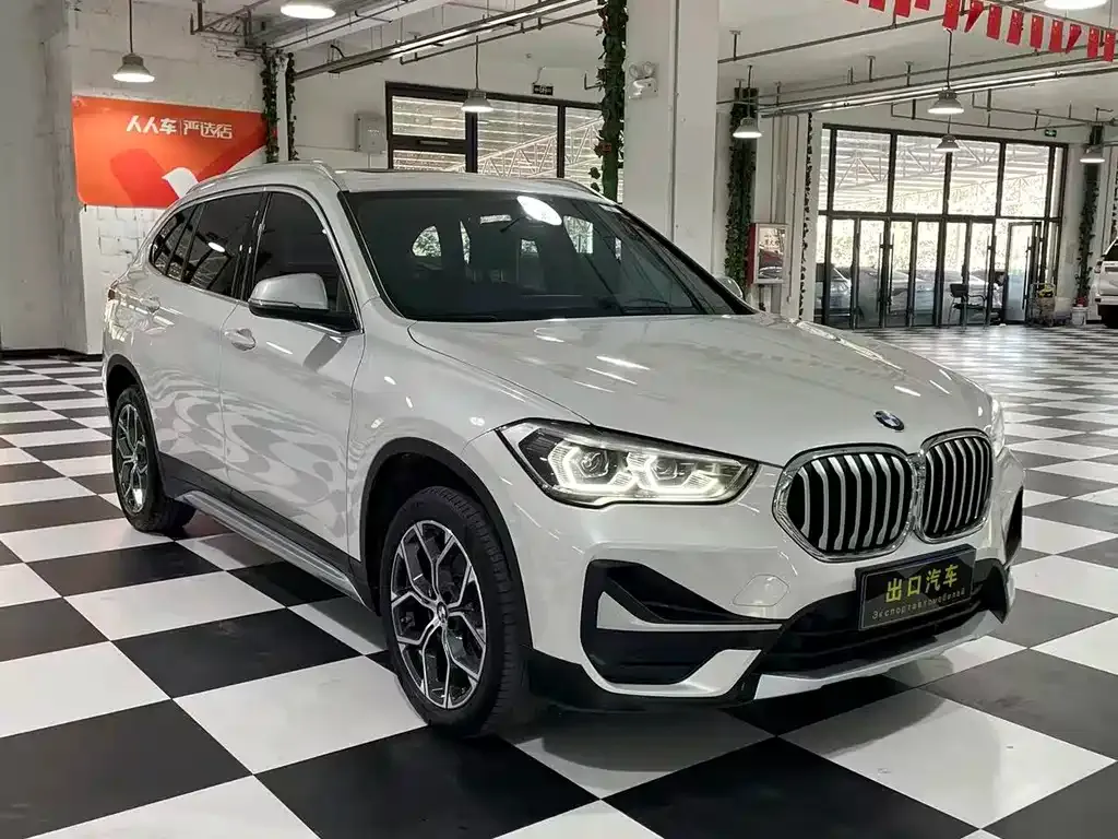 BMW X1 — фото 5