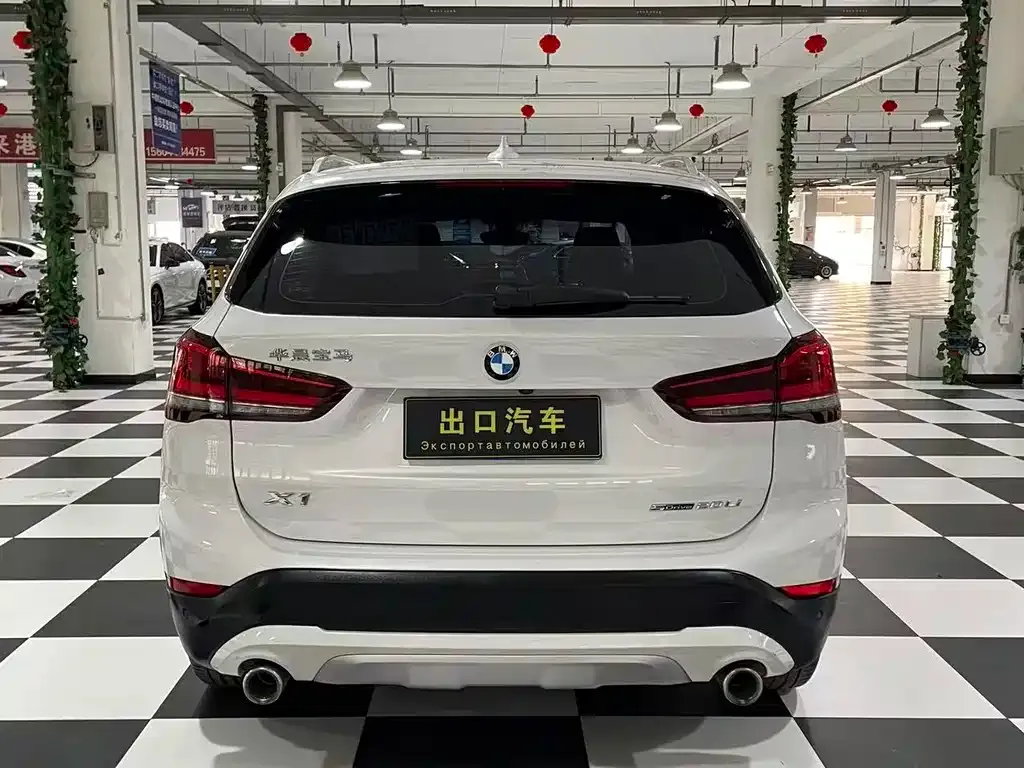 BMW X1 — фото 2