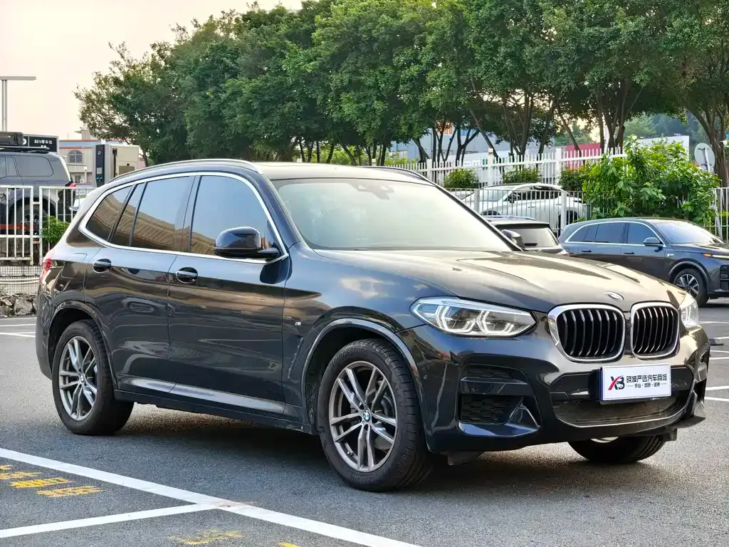 BMW X3 — фото 7