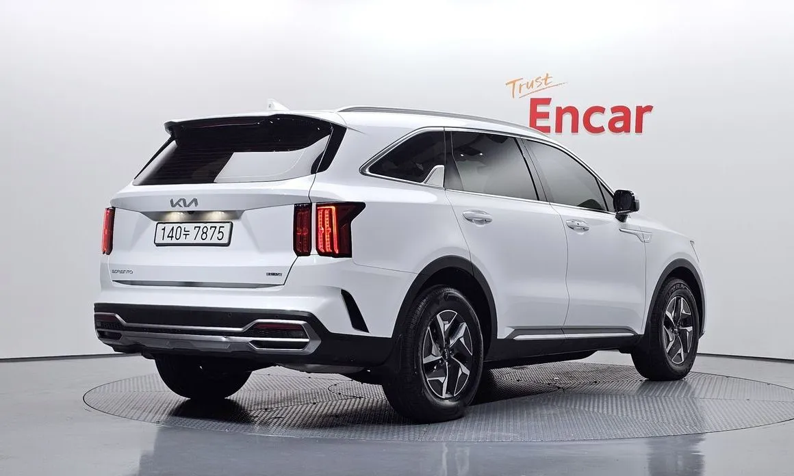 Kia Sorento — фото 3