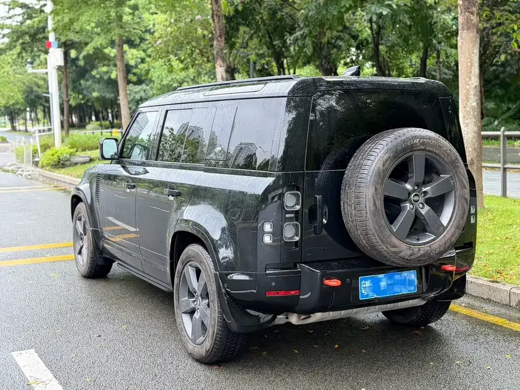 Land Rover Defender — фото 5