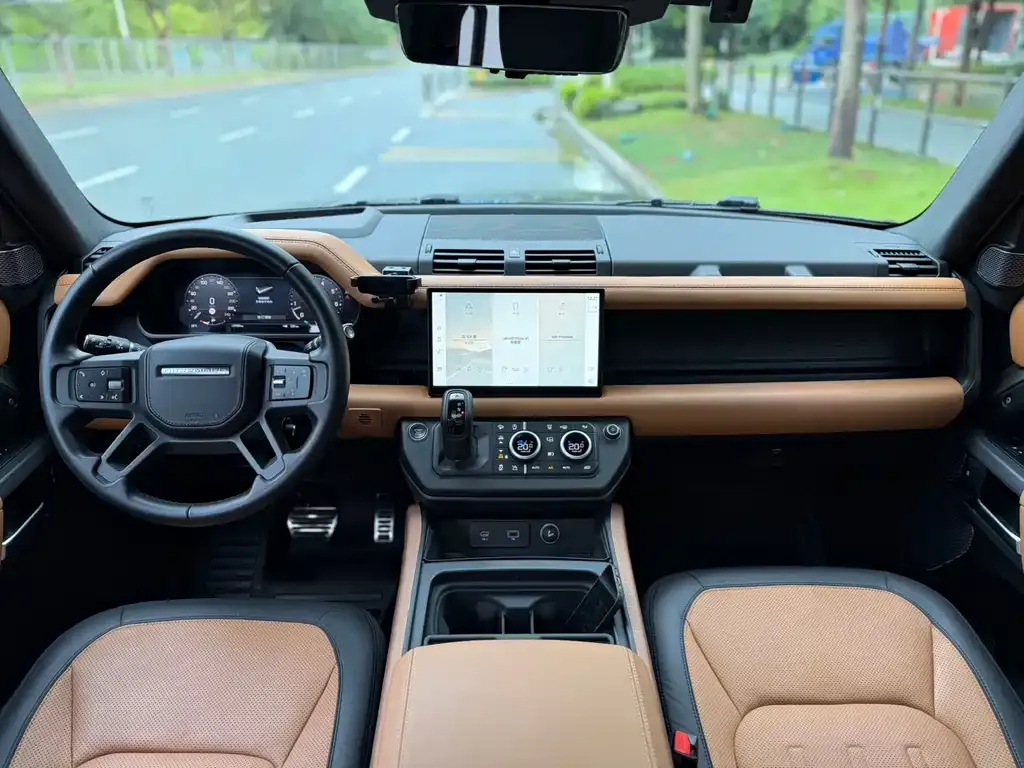 Land Rover Defender — фото 7
