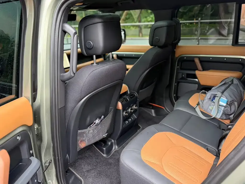 Land Rover Defender — фото 2