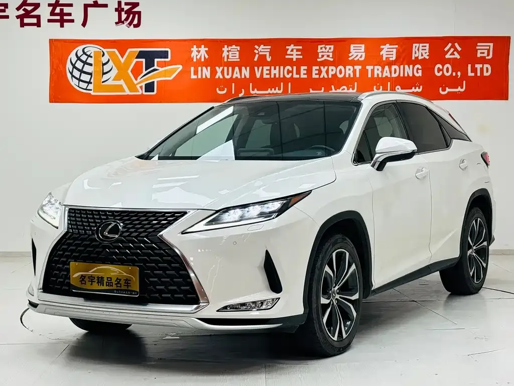 Lexus RX — фото 1