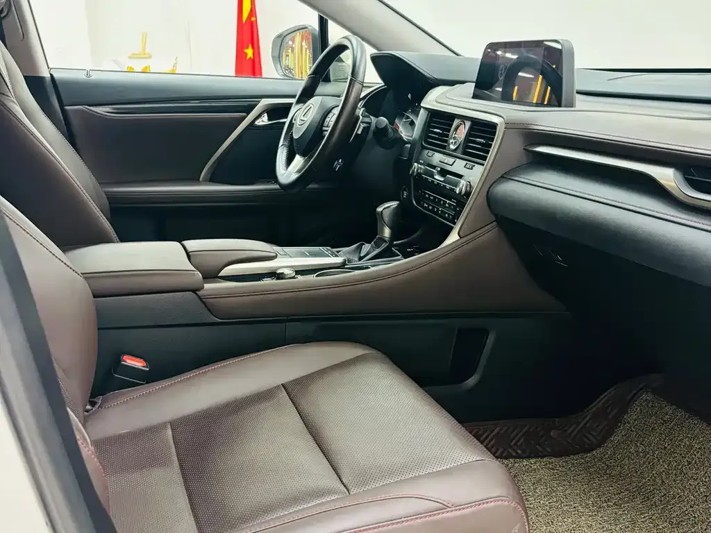 Lexus RX — фото 9