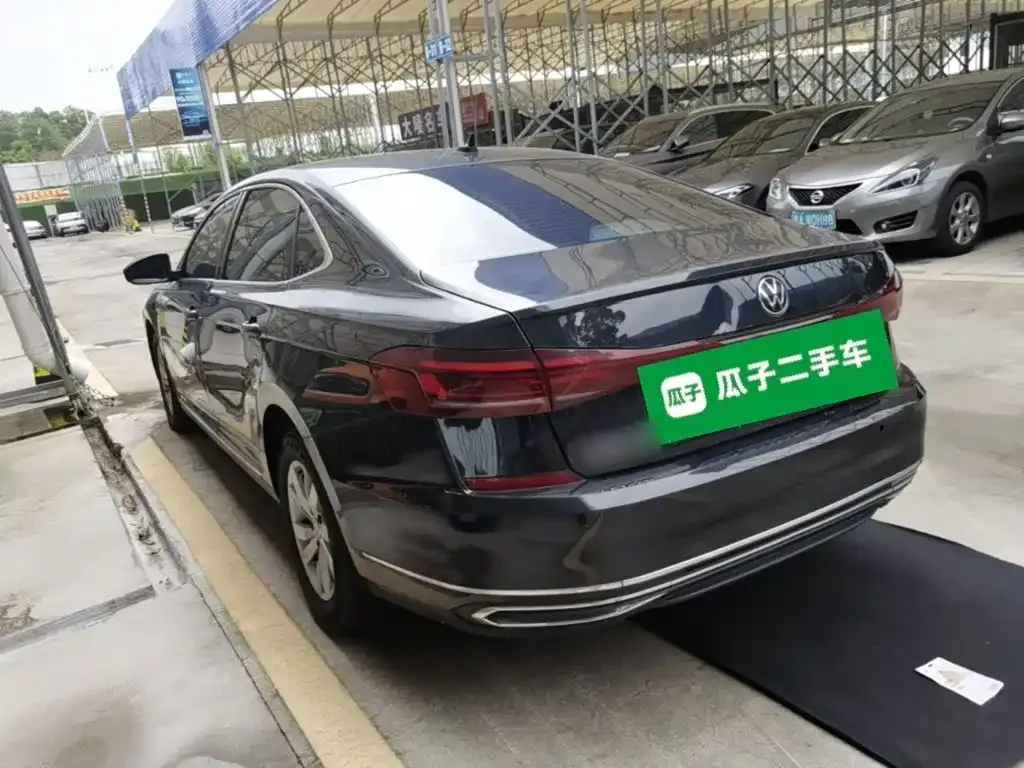 Volkswagen Passat — фото 5