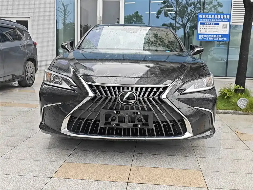 Lexus ES — фото 5
