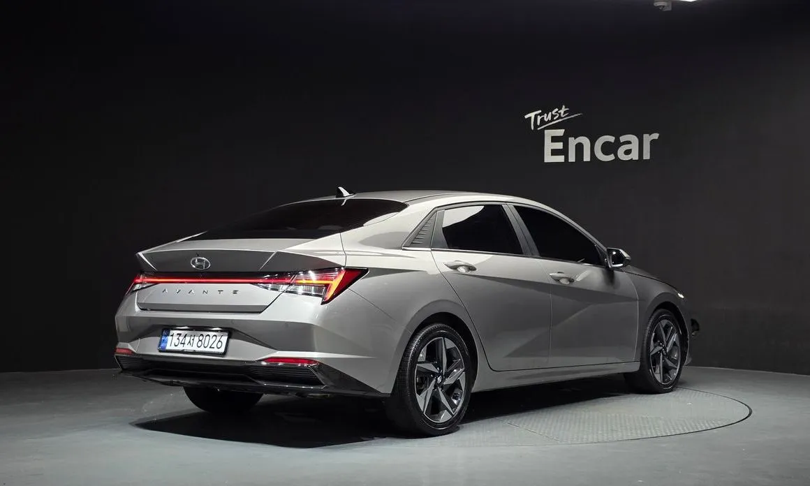Hyundai AVANTE — фото 2