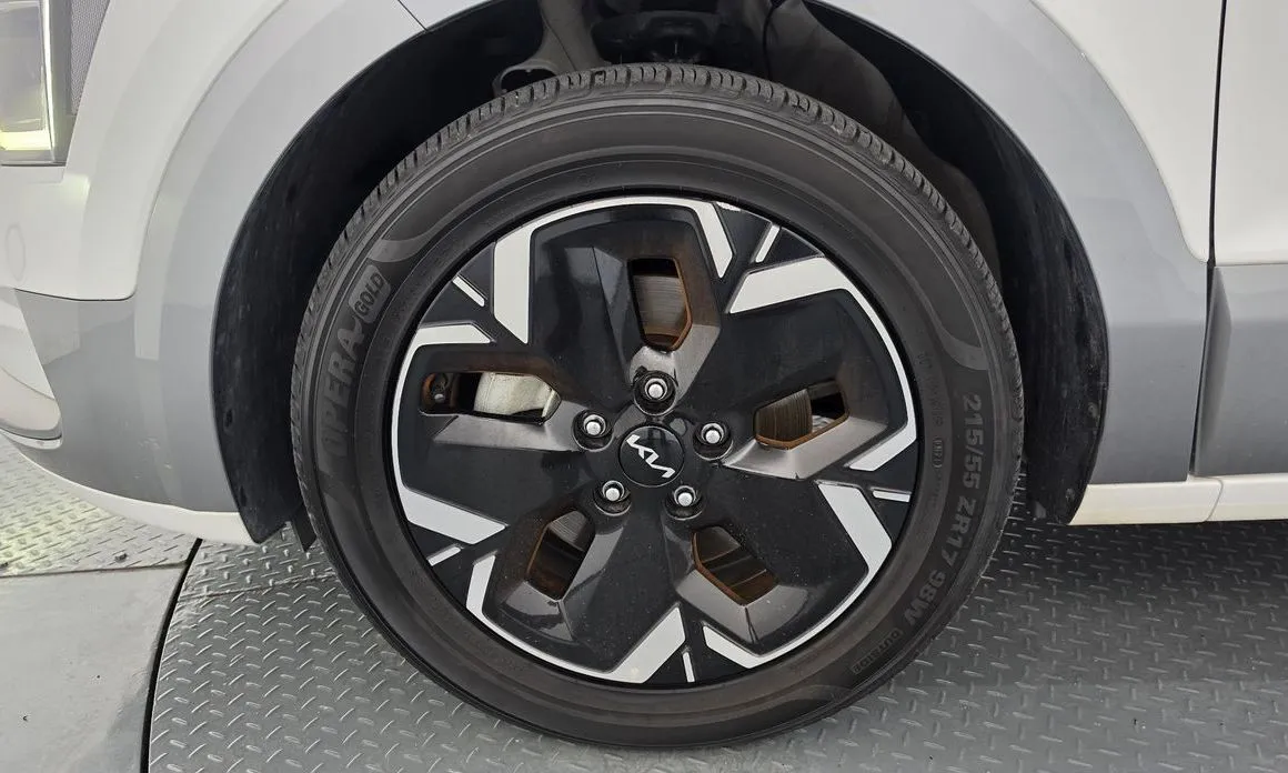 Kia Niro — фото 10