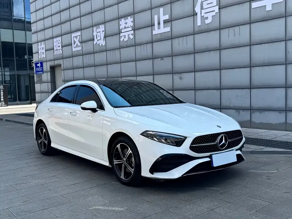 Mercedes-Benz A-Class — фото 7