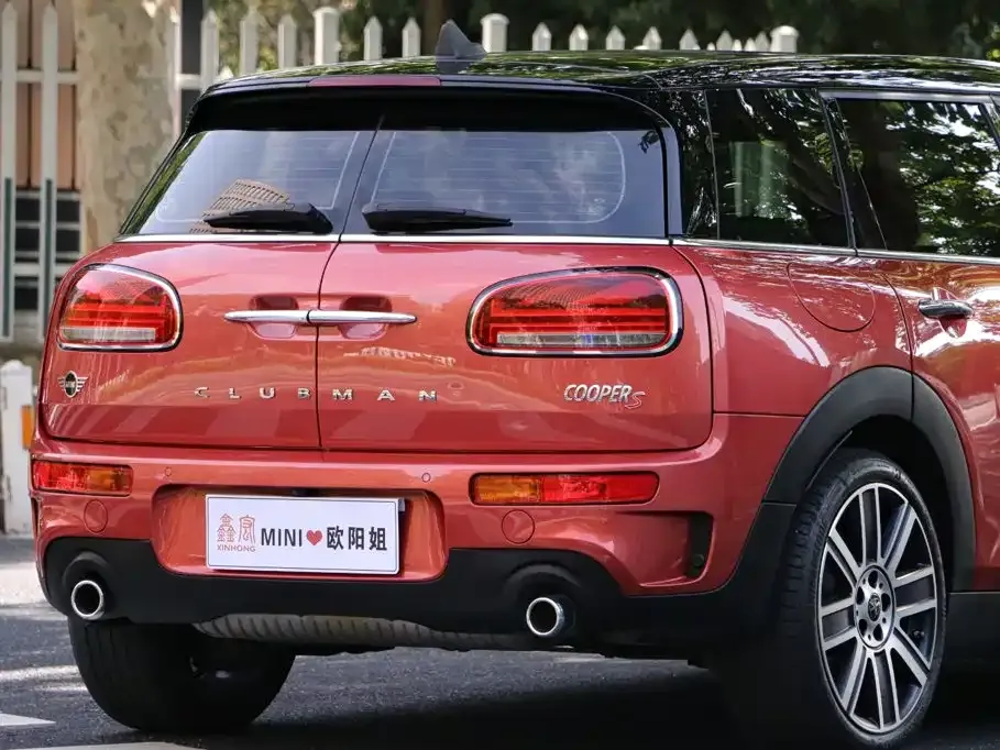 MINI Clubman — фото 3
