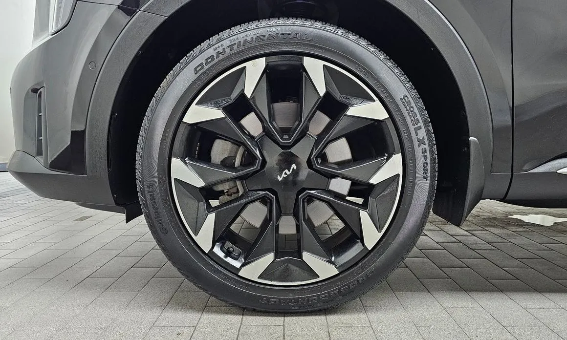 Kia Sorento — фото 9