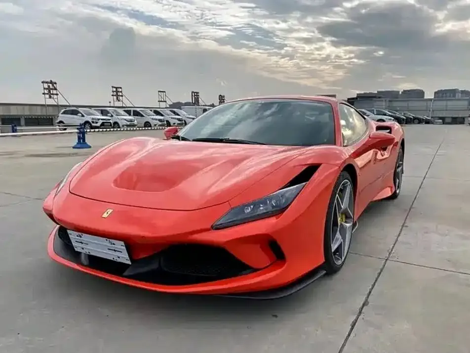 Ferrari F8 — фото 1