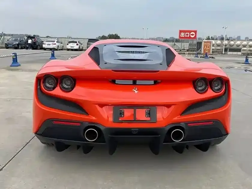 Ferrari F8 — фото 3