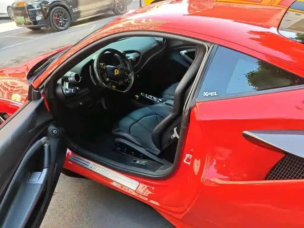 Ferrari F8 — фото 8