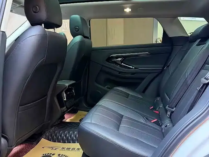 Land Rover Evoque — фото 10
