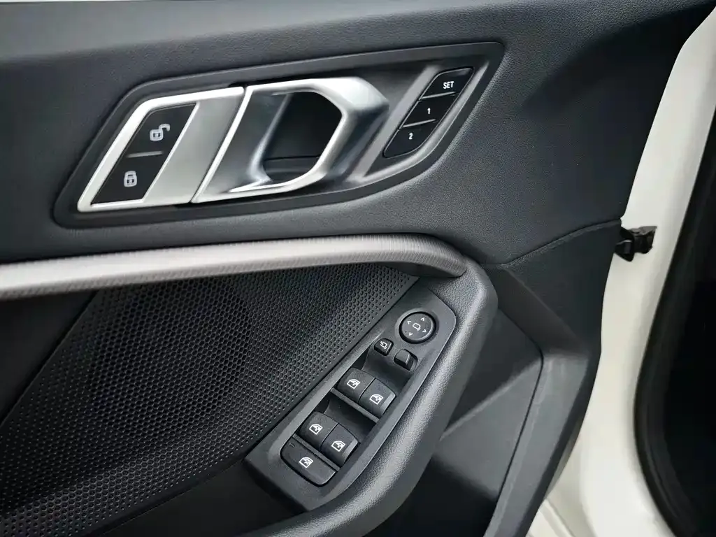 BMW 2 Series (Import) — фото 4