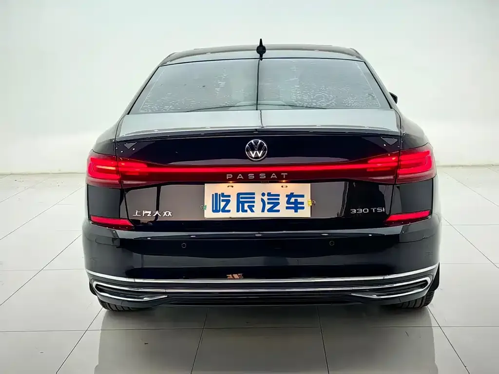 Volkswagen Passat — фото 8
