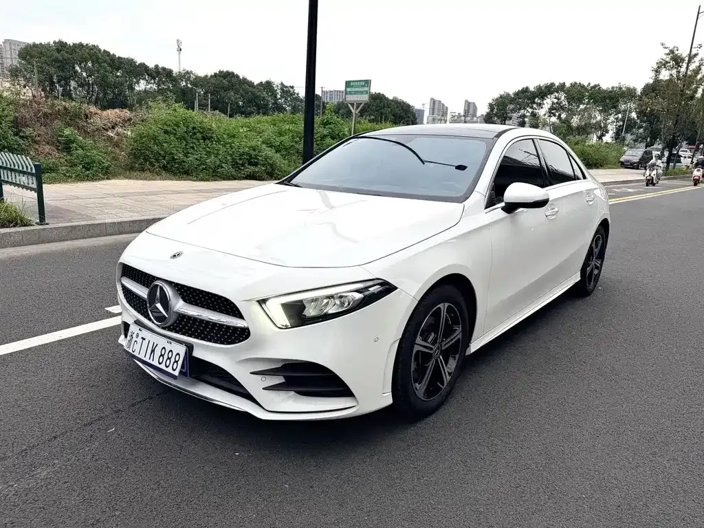 Mercedes-Benz A-Class — фото 1
