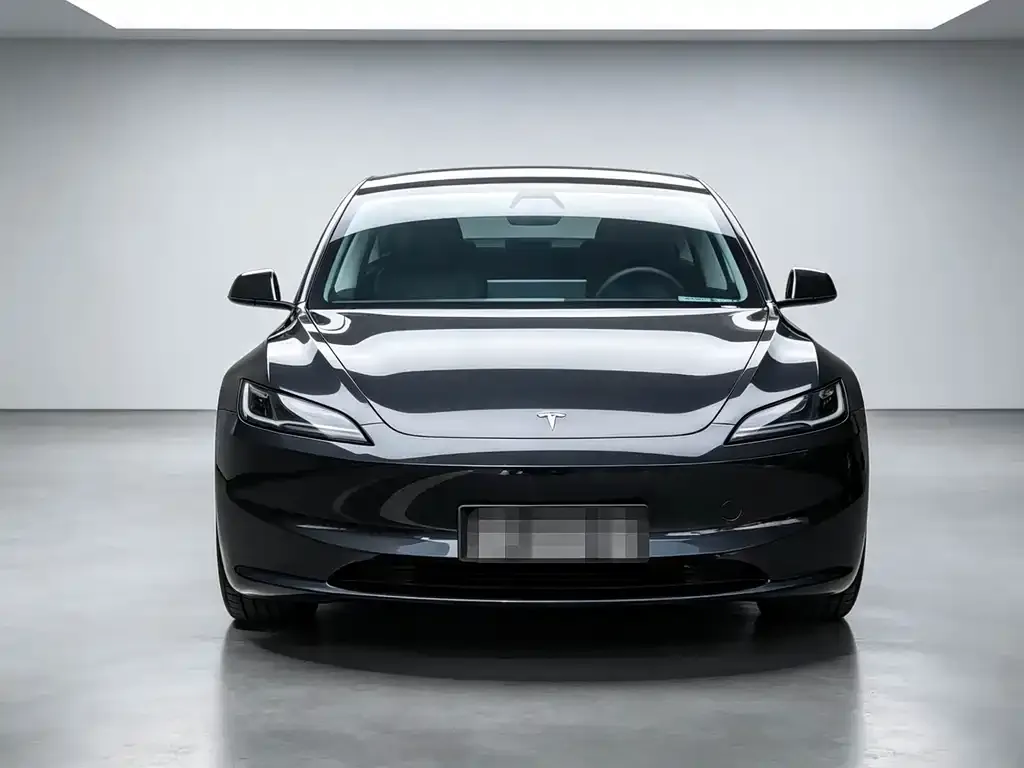 Tesla Model 3 — фото 2