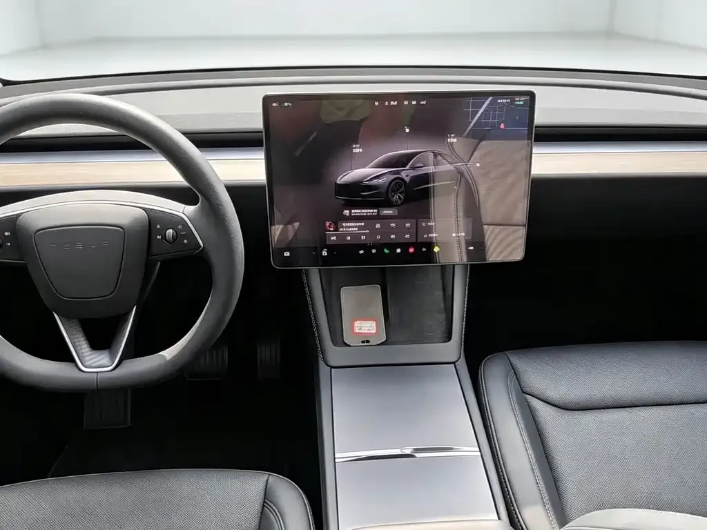 Tesla Model 3 — фото 9