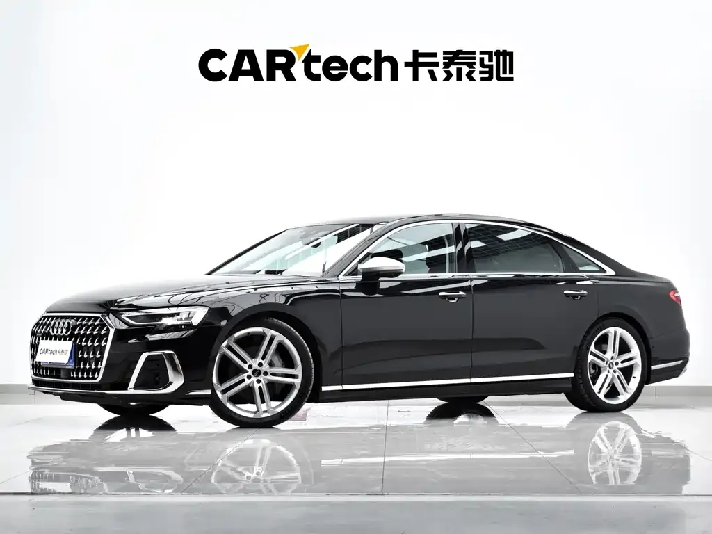 Audi A8 — фото 1