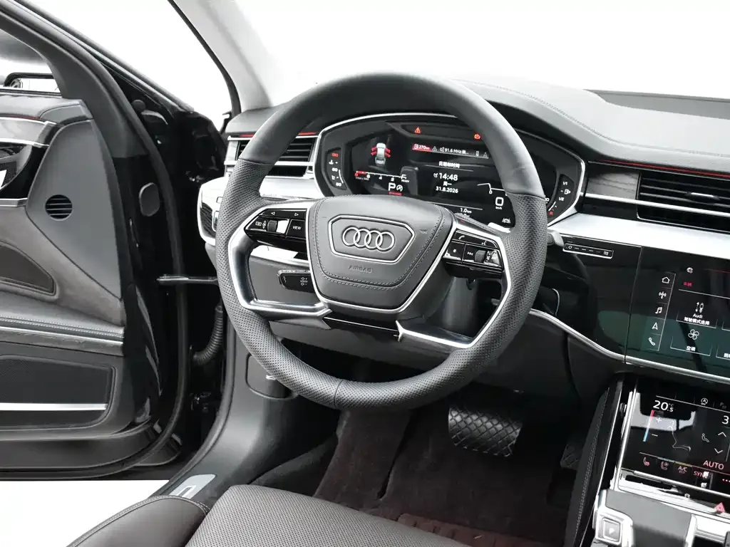 Audi A8 — фото 4