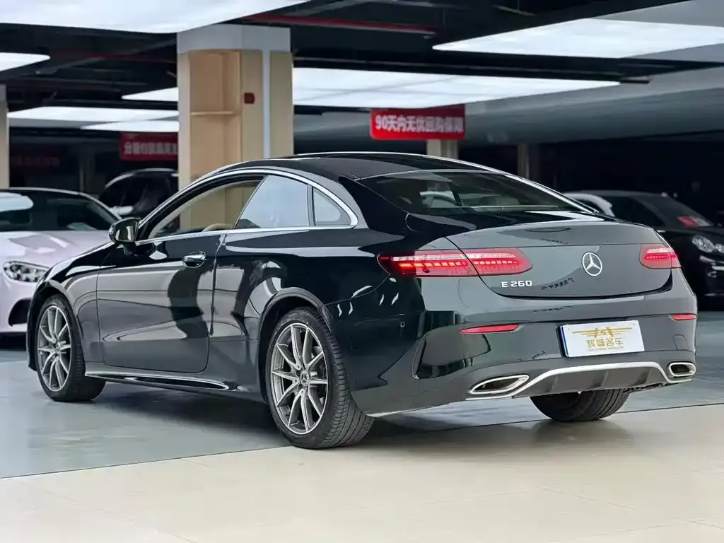 Mercedes-Benz E-Class (Import) — фото 4