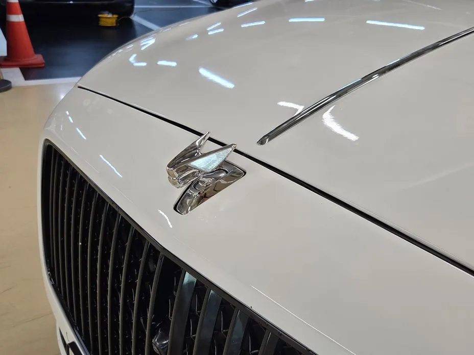 Bentley Flying Spur — фото 2