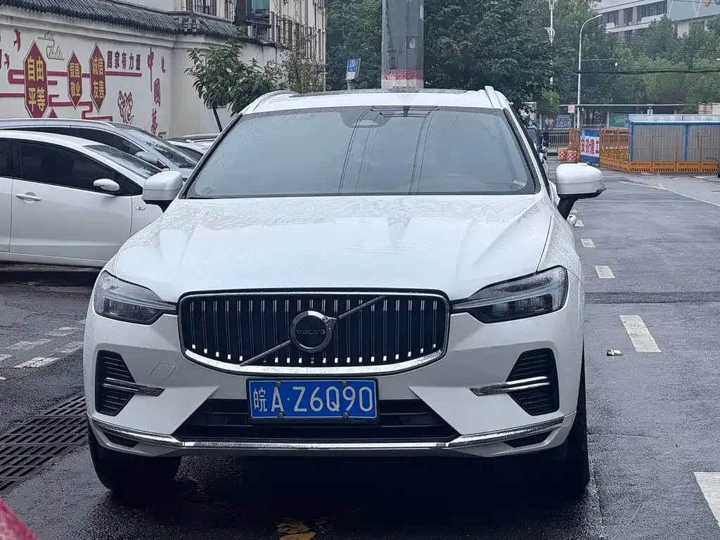 Volvo XC60 — фото 3
