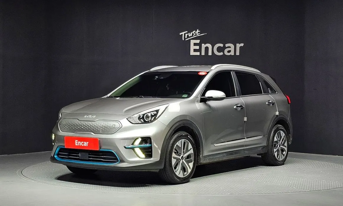 Kia Niro — фото 1