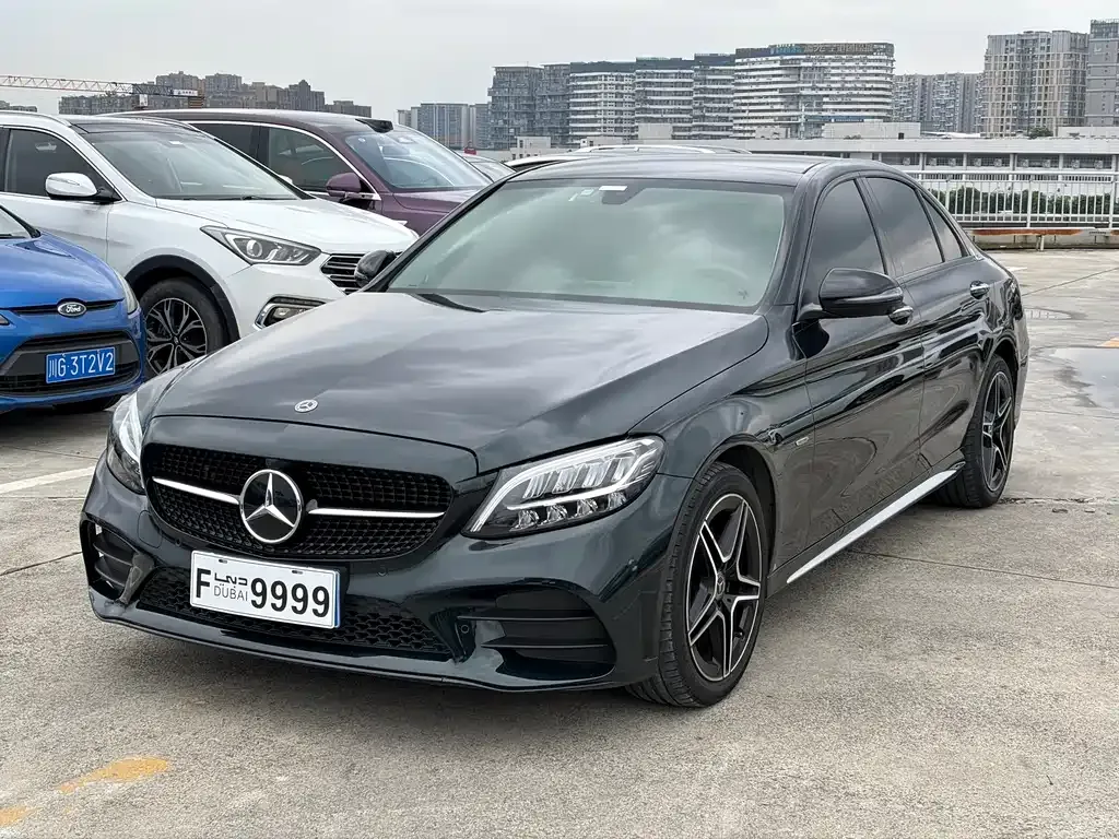 Mercedes-Benz C-Class — фото 1