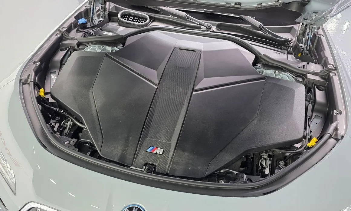 BMW i7 — фото 9