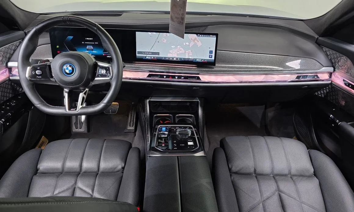 BMW i7 — фото 4