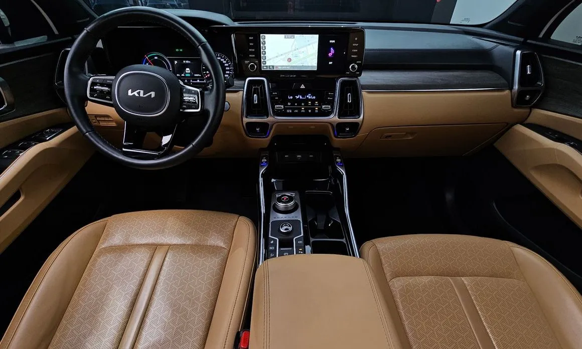 Kia Sorento — фото 8
