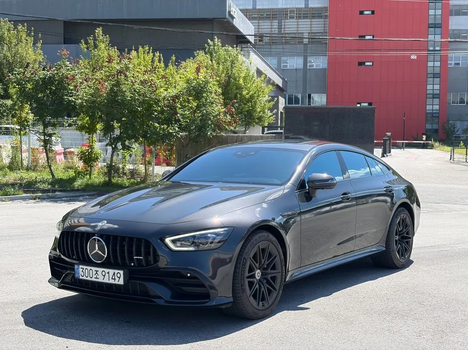 Mercedes-Benz AMG GT — фото 1