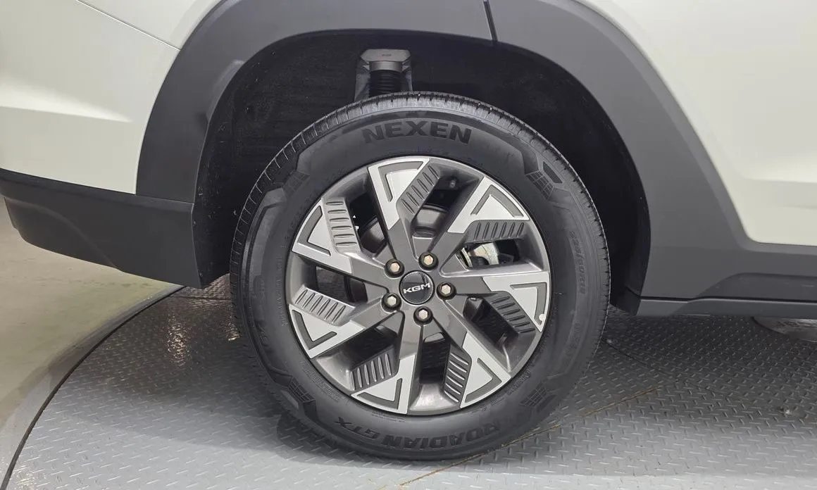 KG Mobility (Ssangyong) Torres — фото 9